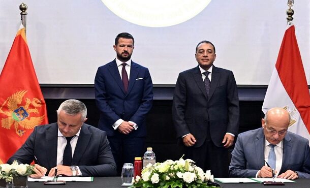 رئيس الجبل الأسود ورئيس الوزراء يشهدان توقيع مذكرة تفاهم لتعزيز التعاون فى قطاع النقل البحرى والموانئ
