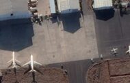 القوات اليمنية تستهدف مدرج مطار صنعاء لمنع هبوط طائرة إيرانية