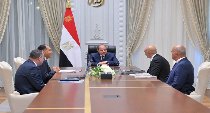 الرئيس السيسى يتابع الاستعدادات الجارية لبدء العام الدراسي الجديد في المدارس والمعاهد والجامعات المصرية