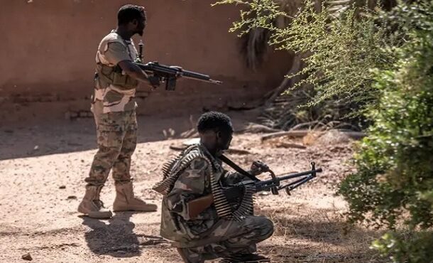 الجيش السودانى يستهدف رتلاً للدعم السريع بمسيّرات فى شمال دارفور