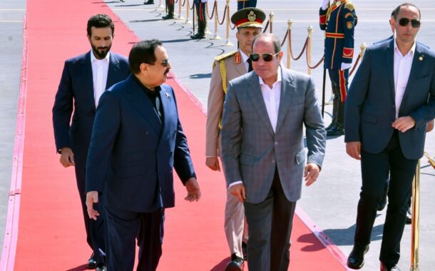 الرئيس السيسى يستقبل ملك البحرين فى مطار العلمين فى زيارة لتعزيز أواصر الأخوة الراسخة بين البلدين الشقيقين