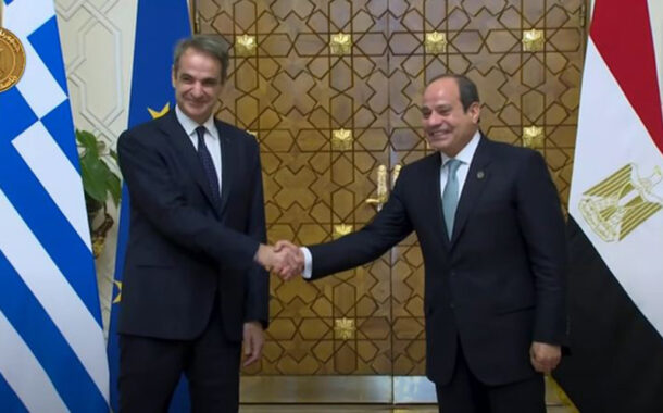 الرئيس السيسي ورئيس وزراء اليونان يؤكدان ضرورة الحفاظ على حرية الملاحة في الممرات البحرية الدولية
