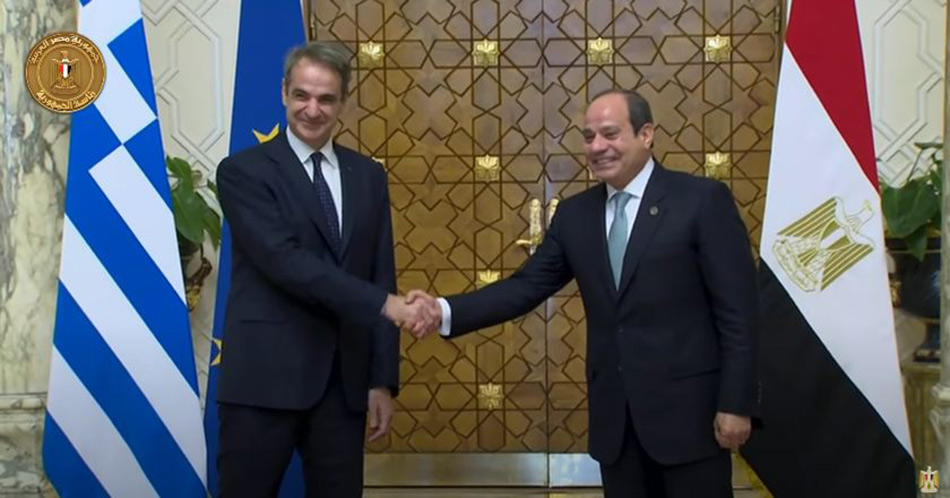 الرئيس السيسي ورئيس وزراء اليونان يؤكدان ضرورة الحفاظ على حرية الملاحة في الممرات البحرية الدولية