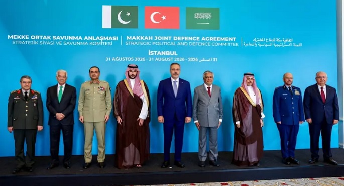 وزير الدفاع السعودى ورئيس الاستخبارات التركى وقائد الجيش الباكستانى يلتقون الرئيس الإيرانى