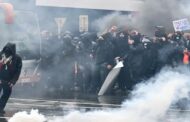 بعد فرنسا وإسبانيا.. آلاف التظاهرات والاشتباكات في بروكسل احتجاجاً على إجراءات التقشف