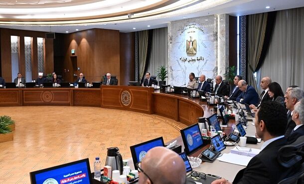 خلال ترؤسه اجتماع مجلس الوزراء .. مدبولى يثمن نتائج الجولة الآسيوية للرئيس السيسى.. ويؤكد أهمية منتدى مصر 2026